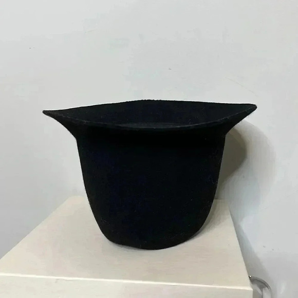 H&M Black Hat - Picture 2 of 5